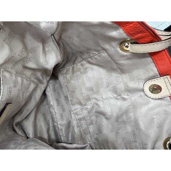 Michael Kors Authenticated 38F2CTTT/L Jet Set Bright Red Pebbled Leather Lg Tote - Picture 14 of 16